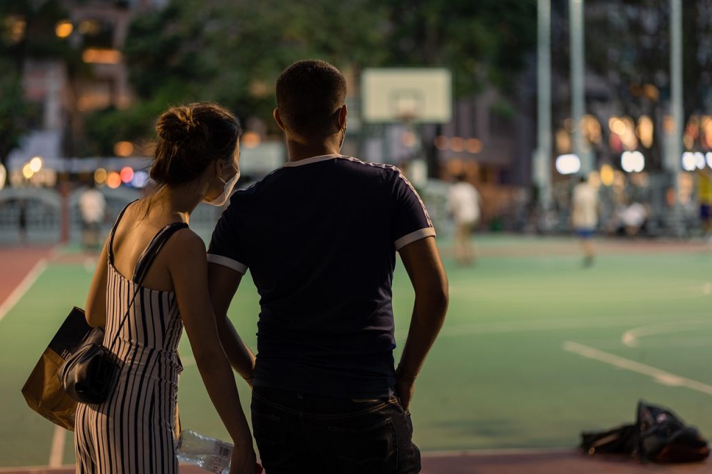découvrez l'univers du dating : rencontrez des personnes passionnantes, créez des liens authentiques et trouvez l'amour en ligne. profitez de conseils et d'astuces pour réussir vos rencontres !
