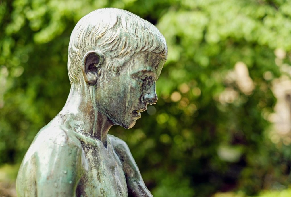 découvrez le concept de grief, ses implications émotionnelles et psychologiques, ainsi que des conseils pour en faire le deuil. apprenez à traverser cette épreuve avec résilience et soutien.